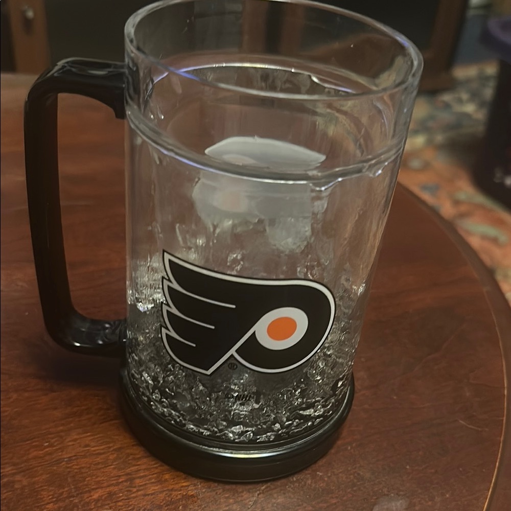 NHL Black and Clear Glass Freezer Mug 2010 16 ounces